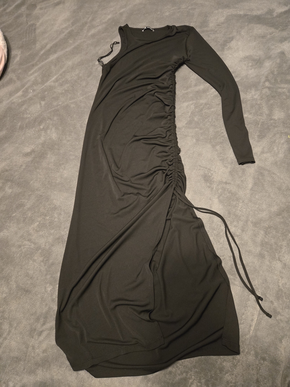 Women’s Black One-Shoulder Ruched Maxi Dress